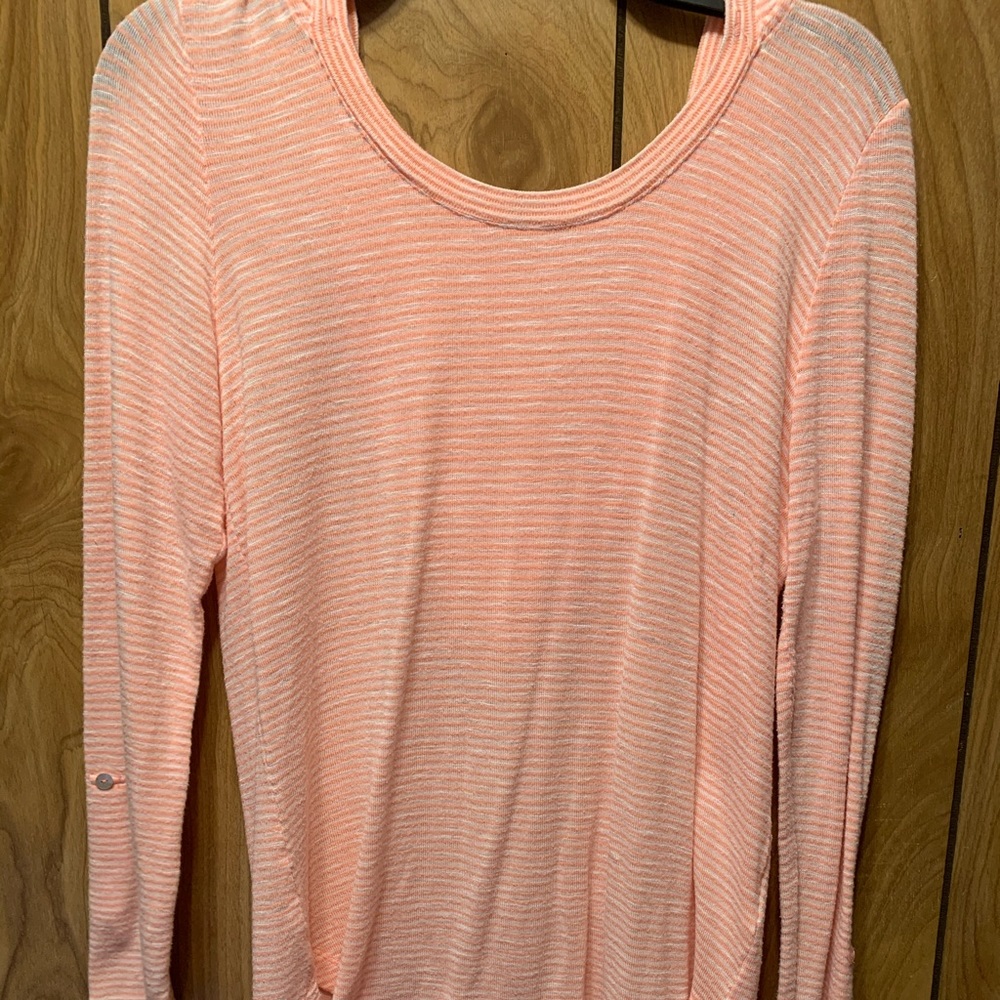 Rosette long sleeve top